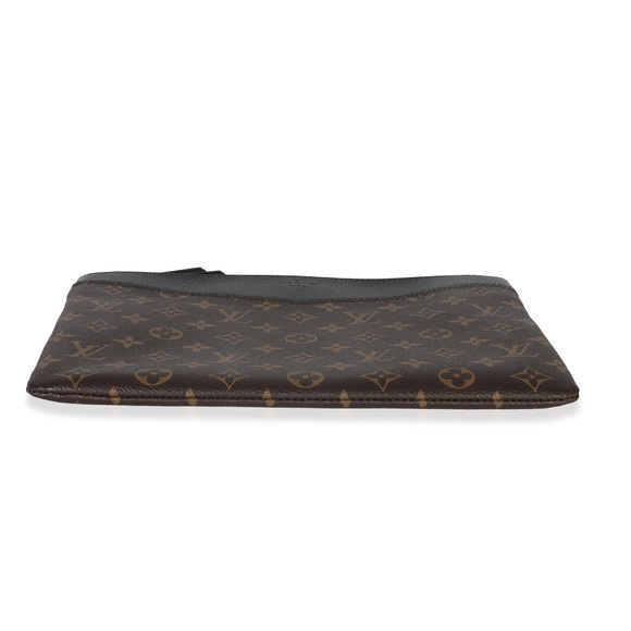 Louis Vuitton Black Monogram Canvas Daily Pouch - Picture 5 of 7